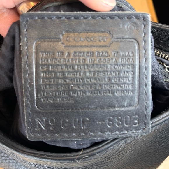 Coach 90s Vintage 6803 Black Leather Hudson Bucket
Crossbody Shoulder Bag Purse - Picture 4 of 16